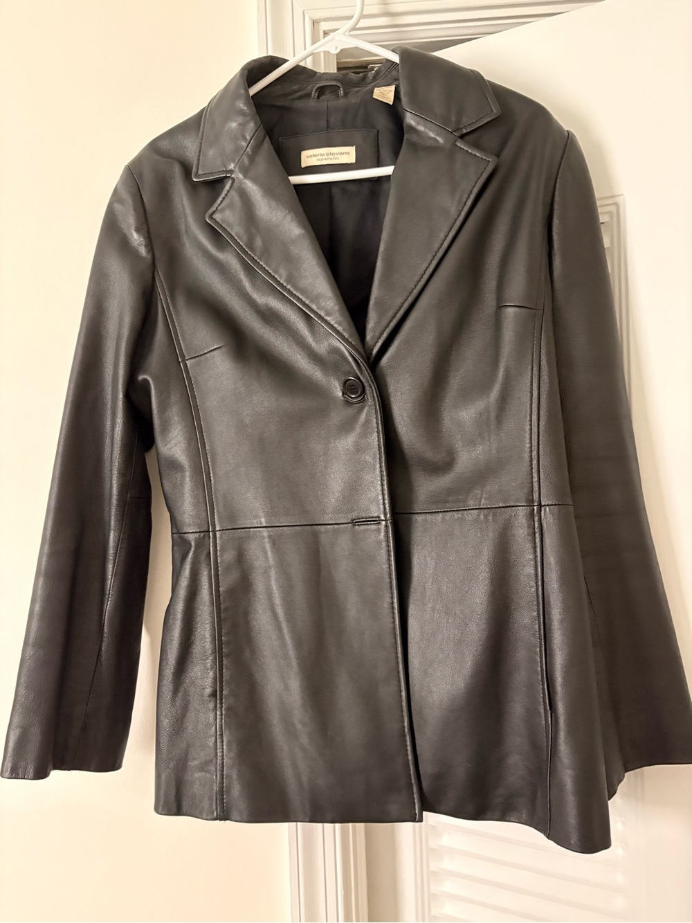 Valerie Stevens Black Leather Blazer Jacket